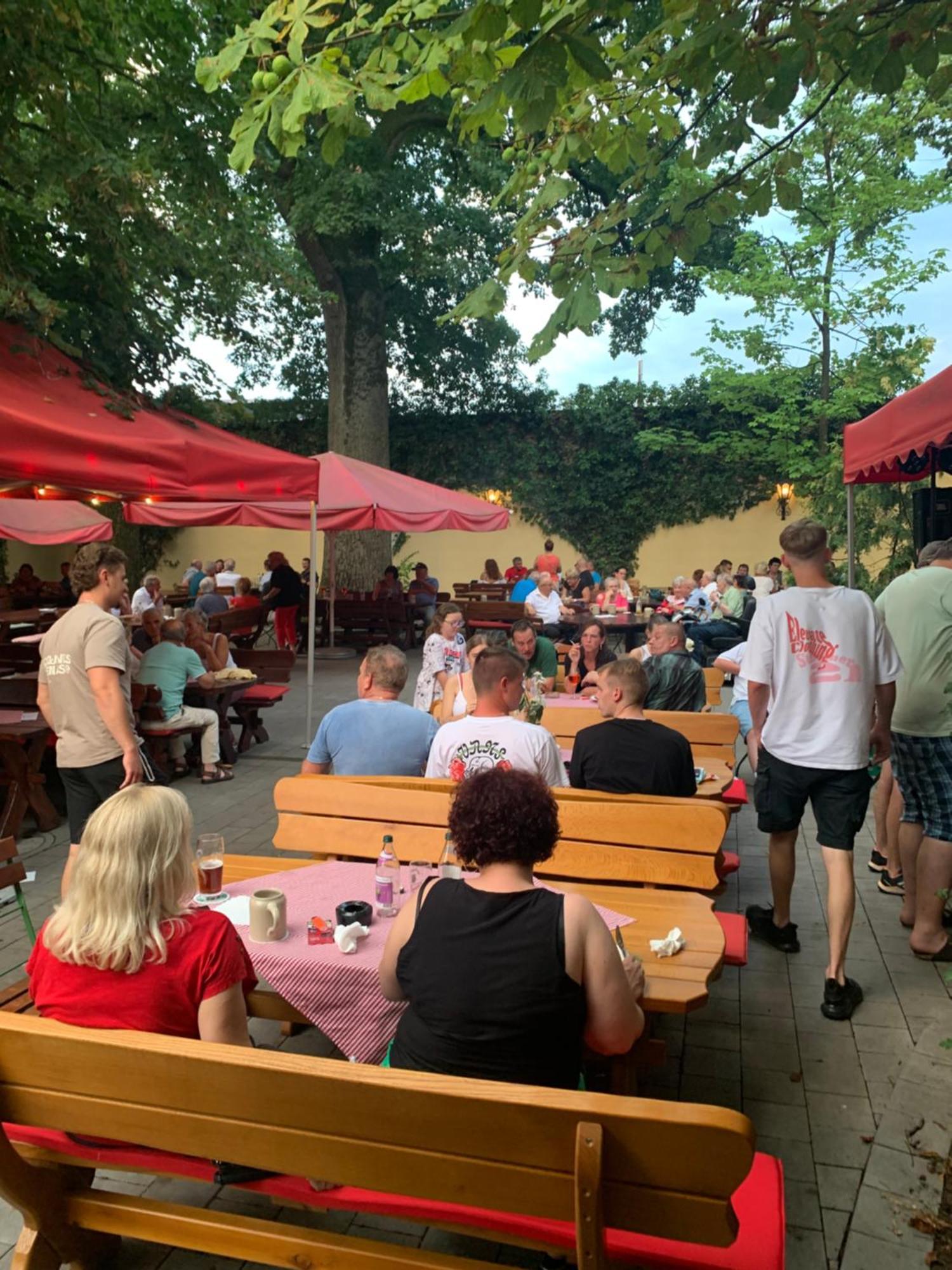 Brauerei Gasthof Kraus Hirschaid Exterior foto